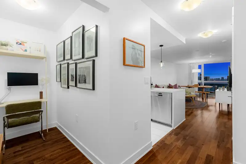 603 160 W 3RD STREET - photo 2 of 31