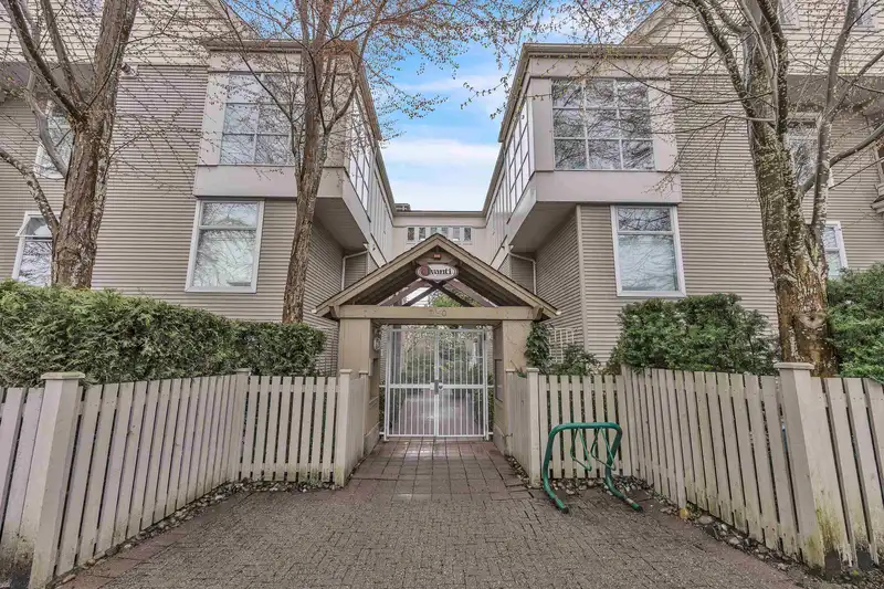 3 3150 W 4TH AVENUE - photo 1 of 26