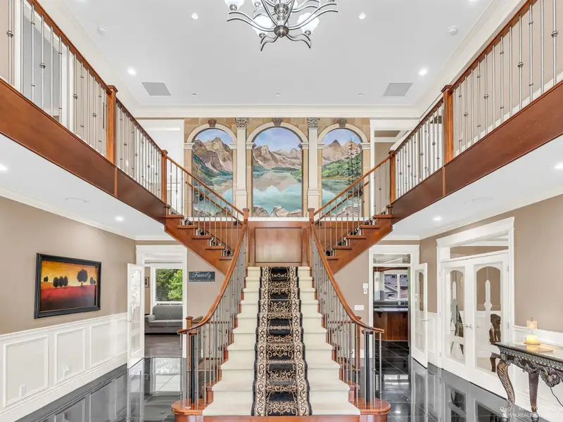 5733 136B STREET - photo 3 of 25