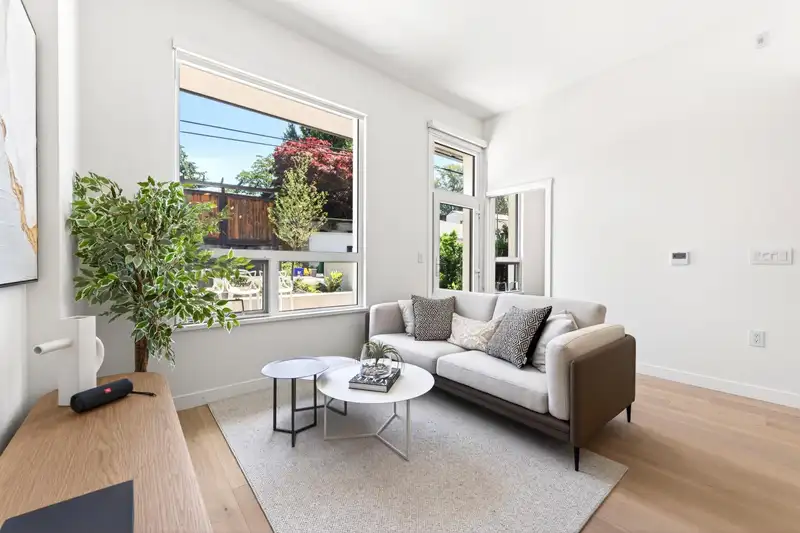108 5212 CAMBIE STREET - photo 4 of 34