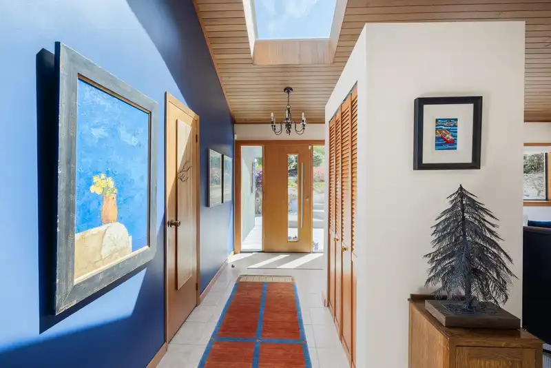 120 MOUNTAIN DRIVE - photo 4 of 40