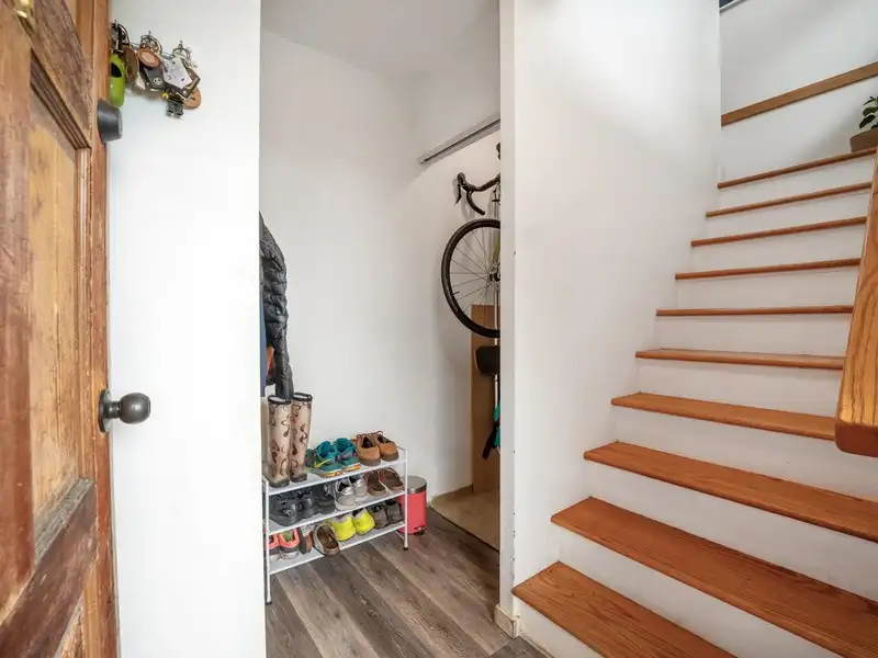 51 1825 PURCELL WAY - photo 2 of 22