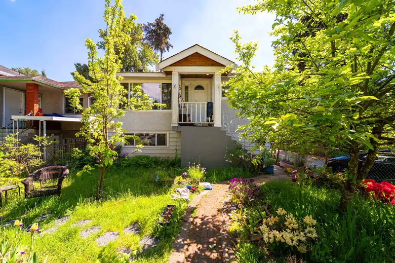 3446 WILLIAM STREET - photo 1 of 27
