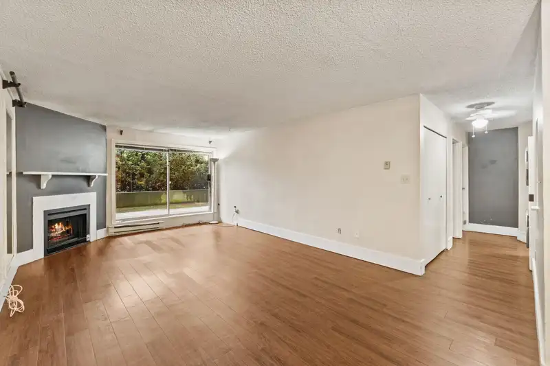 209 9644 134 STREET - photo 4 of 25