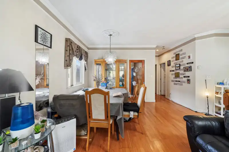 3234 CLIVE AVENUE - photo 4 of 28
