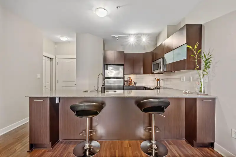 411 13321 102A AVENUE - photo 1 of 14