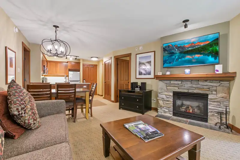 310G2 4653 BLACKCOMB WAY - photo 2 of 27
