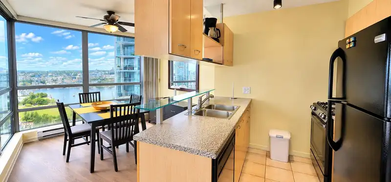 2009 501 PACIFIC STREET - photo 3 of 21