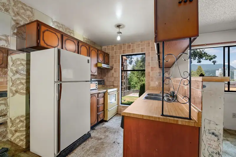 166 JAMES ROAD - photo 4 of 20