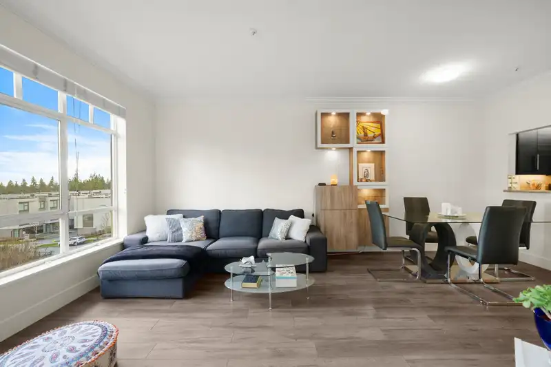 317 630 ROCHE POINT DRIVE - photo 3 of 16