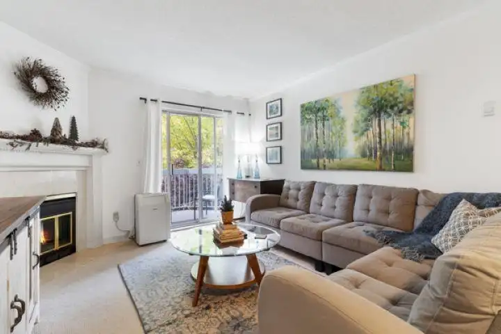218 11510 225 STREET - photo 1 of 32