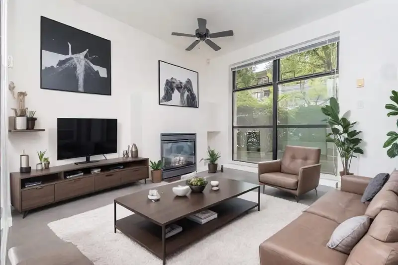 101 2065 W 12TH AVENUE - photo 2 of 18