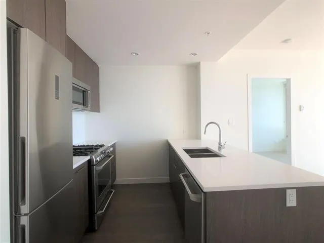 1203 9060 UNIVERSITY CRESCENT - photo 3 of 9