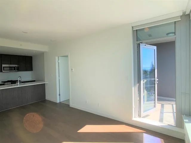 1203 9060 UNIVERSITY CRESCENT - photo 4 of 9