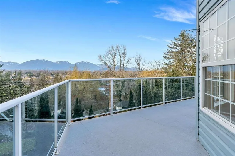 42602 MAJUBA HILL ROAD - photo 4 of 25