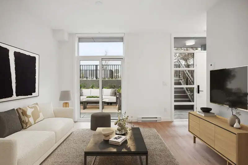 605 6085 IRMIN STREET - photo 2 of 14