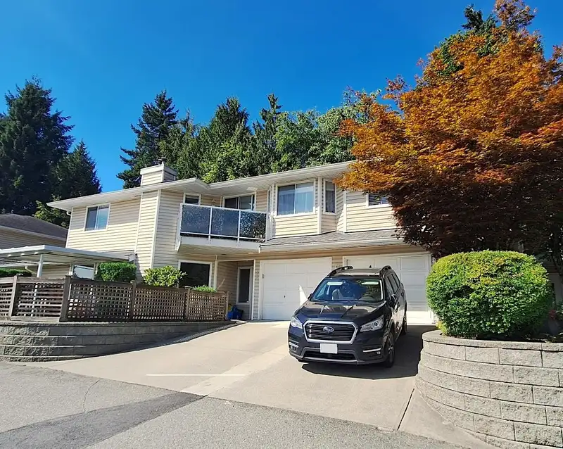 41 1190 FALCON DRIVE - photo 3 of 29