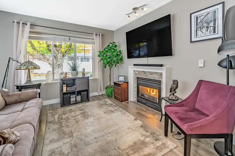 60 23085 118 AVENUE - photo 4 of 30