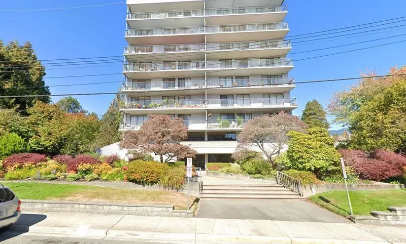 903 1745 ESQUIMALT AVENUE - photo 2 of 25