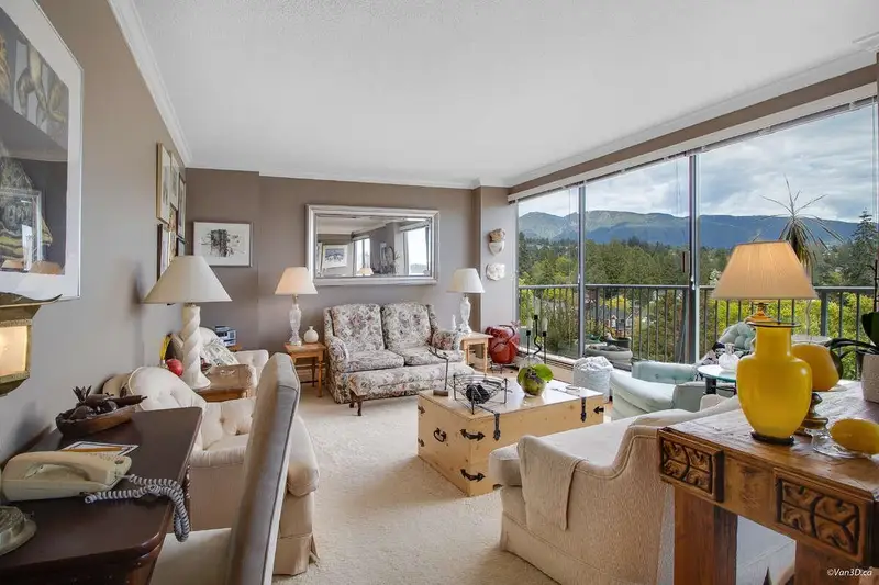 903 1745 ESQUIMALT AVENUE - photo 3 of 25