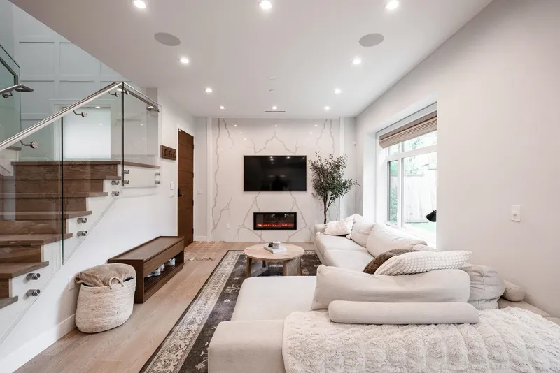 3337 W 40TH AVENUE - photo 3 of 25