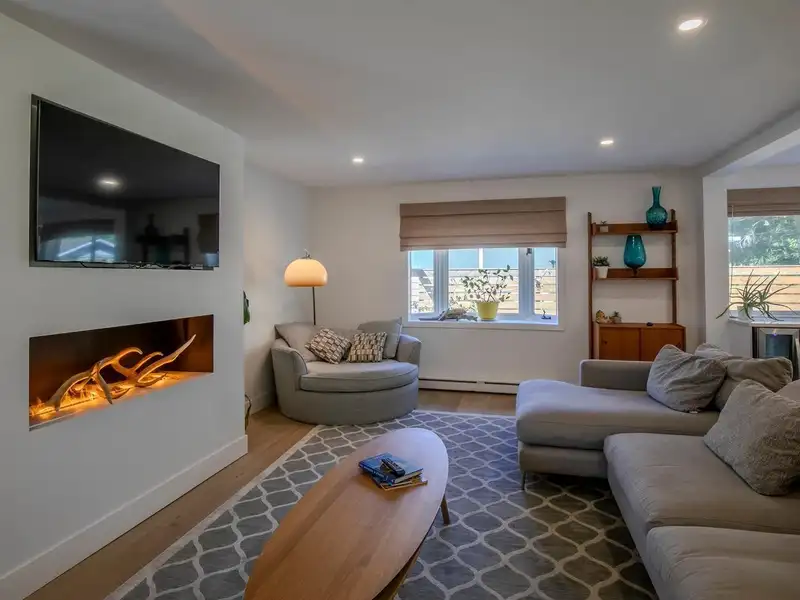 1387 JUDD ROAD - photo 4 of 36