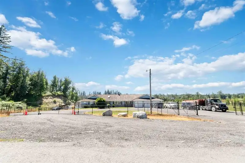2615 LOCK STREET - photo 3 of 37