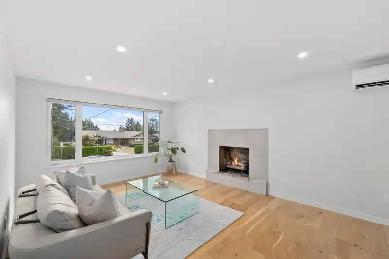2996 PLYMOUTH DRIVE - photo 3 of 38