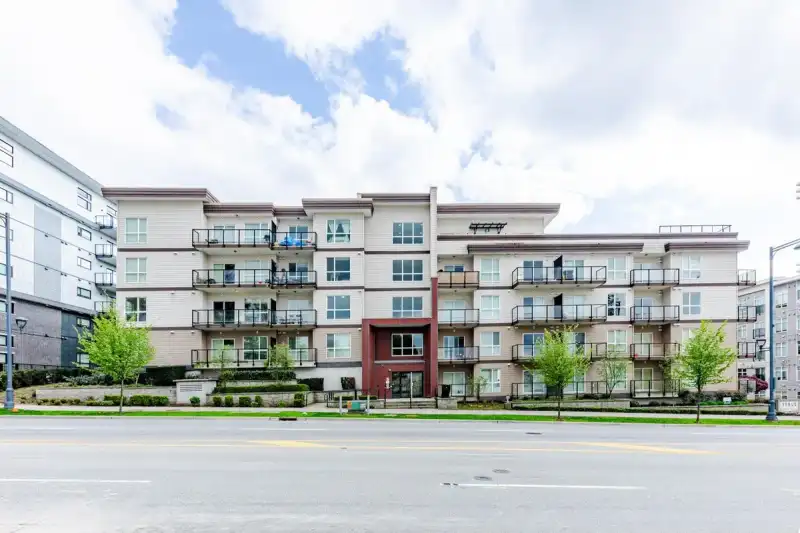 323 13768 108 AVENUE - photo 1 of 30