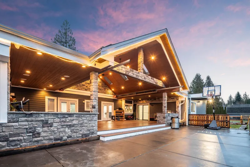 21298 36 AVENUE - photo 4 of 25