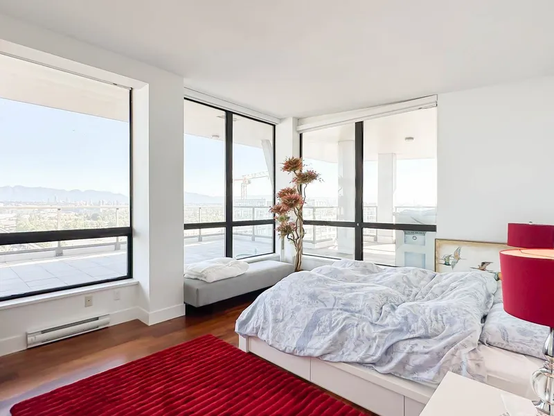 1802 5811 NO. 3 ROAD - photo 3 of 25