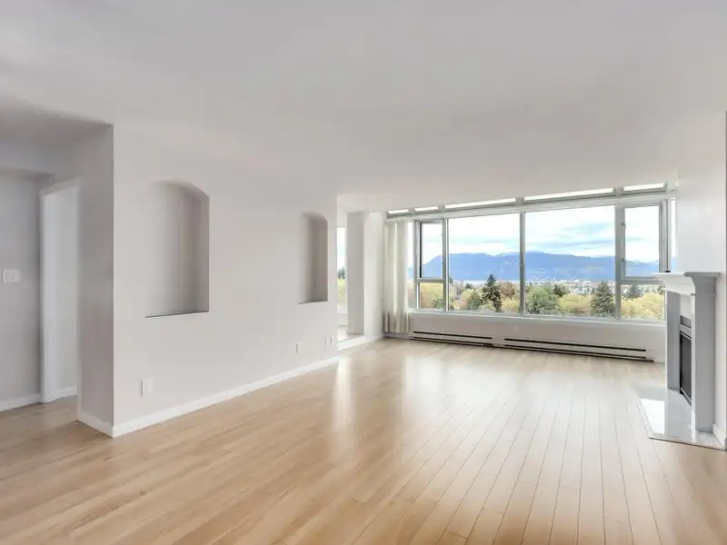 1202 5425 YEW STREET - photo 4 of 19