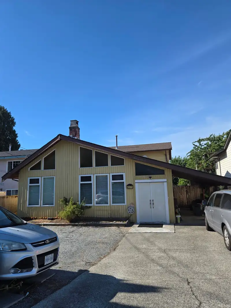 4371 STEVESTON HIGHWAY - photo 4 of 5