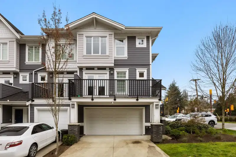 9 7167 116 STREET - photo 1 of 36