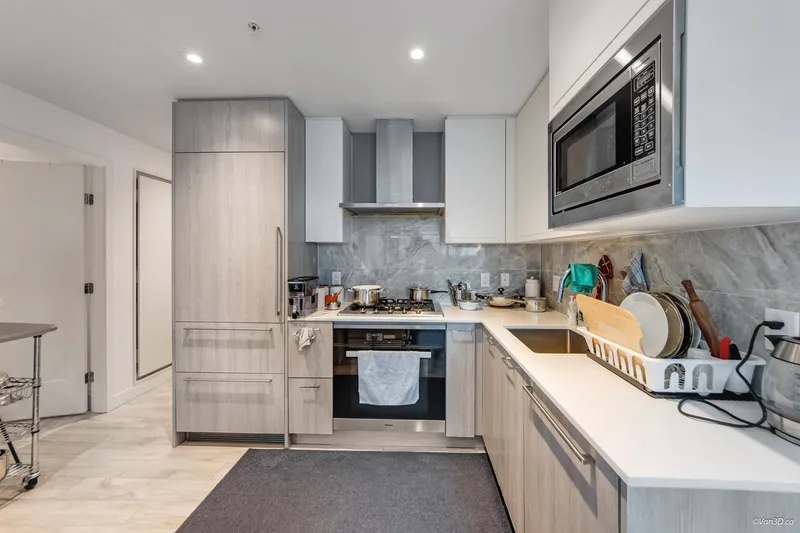 202 2288 ALPHA AVENUE - photo 3 of 25