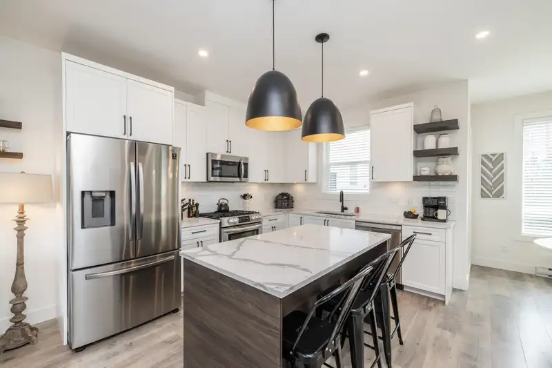 14 27640 LANTERN AVENUE - photo 1 of 35