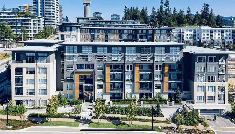 307 9877 UNIVERSITY CRESCENT - photo 1 of 25