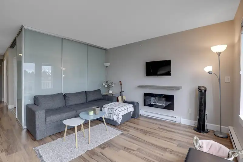 408 12283 224TH STREET - photo 2 of 26