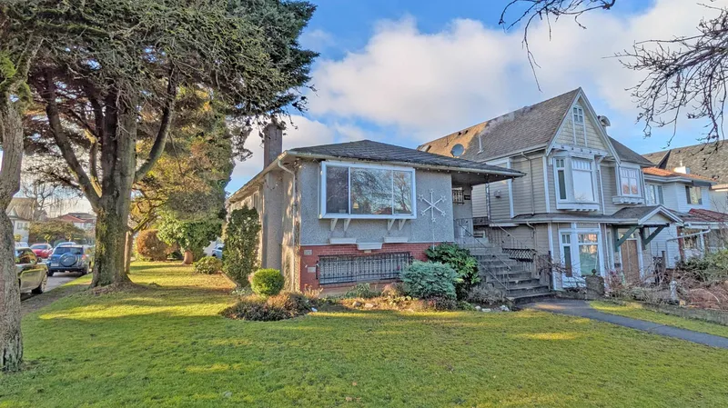 4793 COMMERCIAL STREET - photo 1 of 22