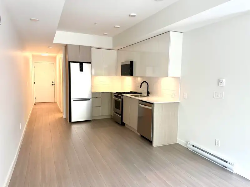 102 2277 HAWTHORNE AVENUE - photo 3 of 14