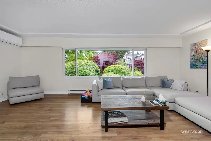 4264 ATLEE AVENUE - photo 4 of 24
