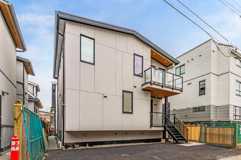 2 369 E 16TH AVENUE - photo 2 of 21
