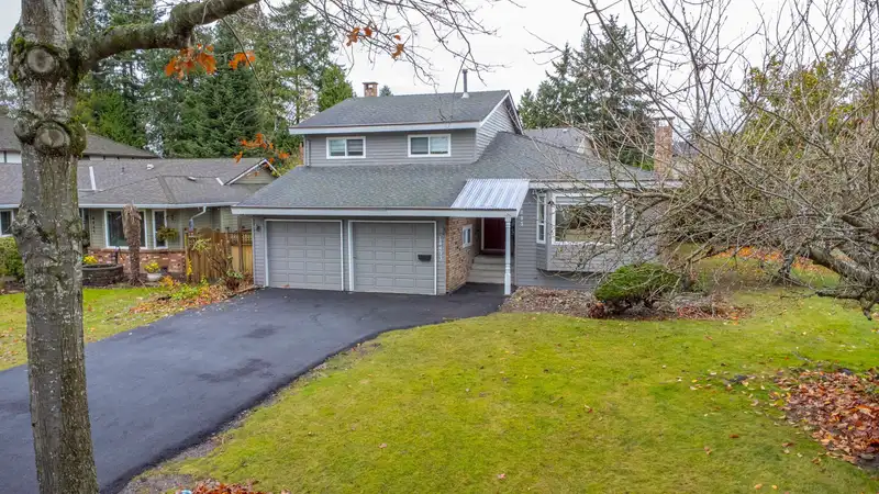 14893 SOUTHMERE COURT - photo 1 of 40