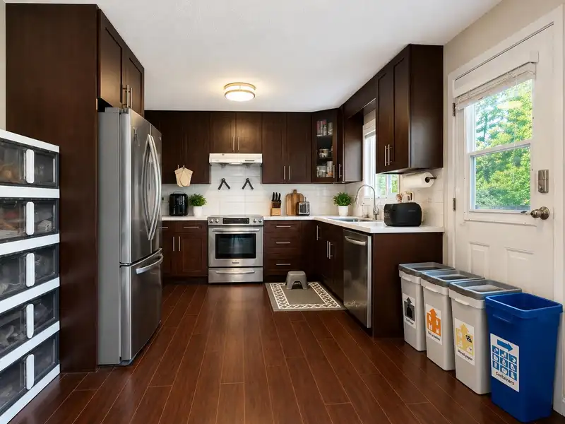 443 MUNDY STREET - photo 2 of 24