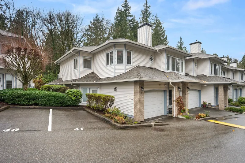 41 21579 88B AVENUE - photo 2 of 25