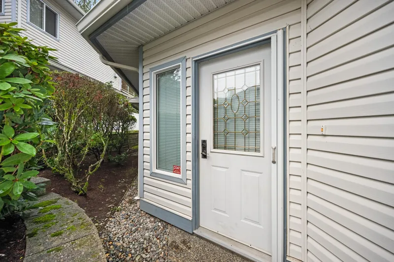 41 21579 88B AVENUE - photo 3 of 25