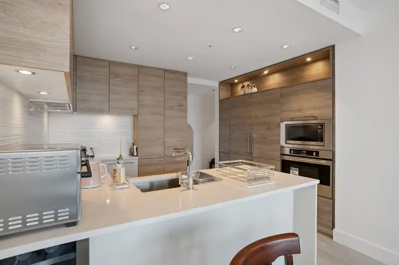 1411 7358 EDMONDS STREET - photo 1 of 36