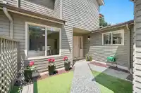 1774 LILAC DRIVE - thumbnail 3