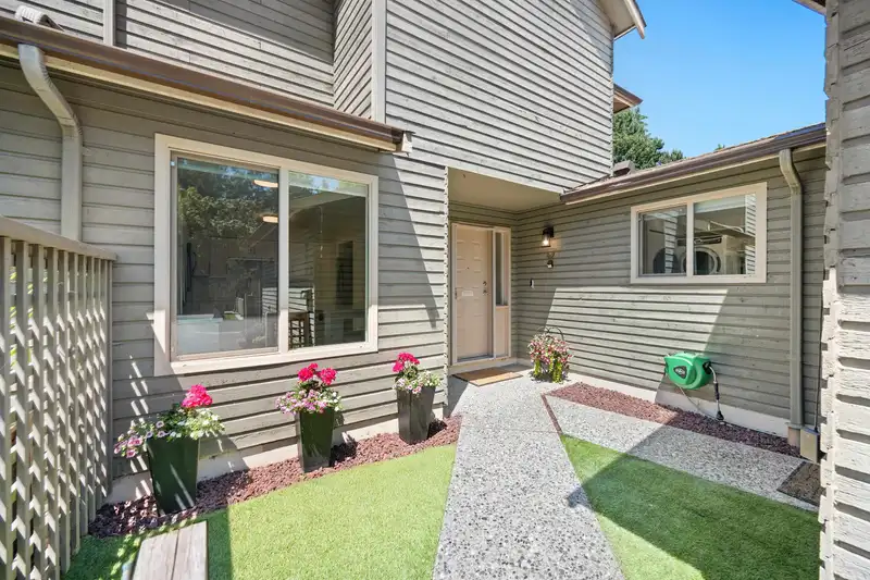 1774 LILAC DRIVE - photo 3 of 40