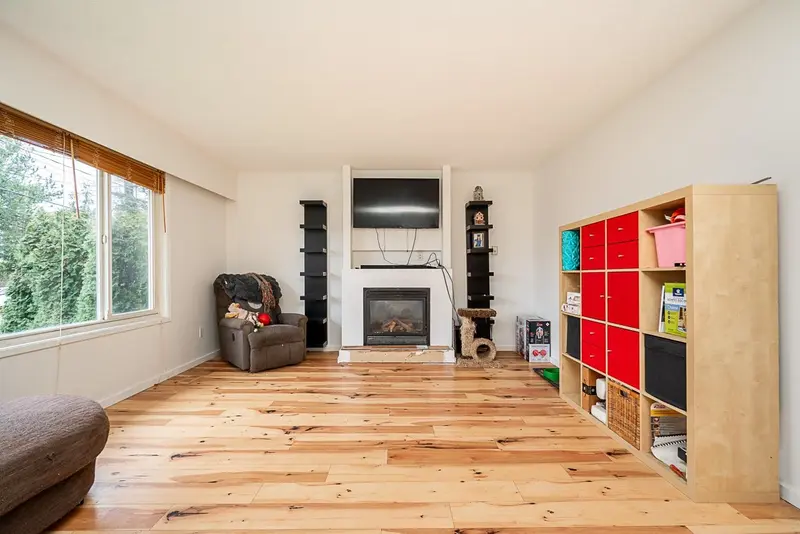 2995 268A STREET - photo 3 of 25